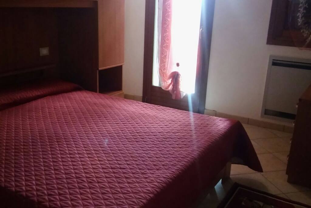 Stanza con Letto matrimoniale