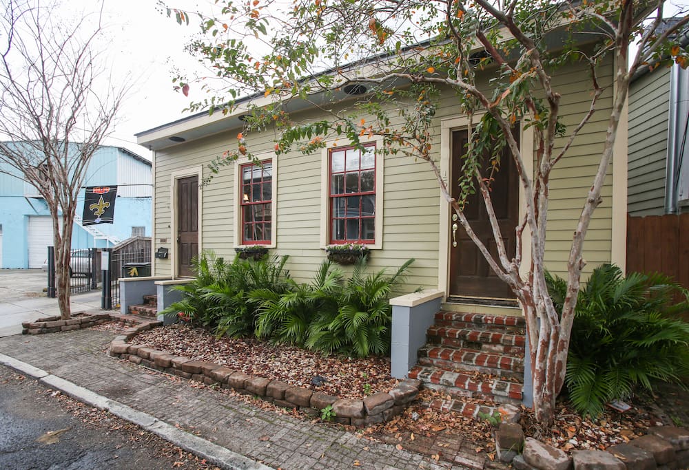 Our house is right at magazine, steps from Mardi Gras parades, coffee shops, and some of the best restaurants in the city!