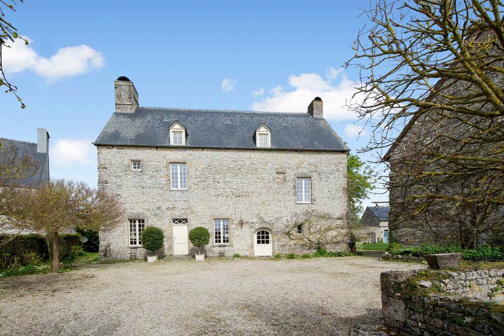 Manoir, partie centrale du domaine