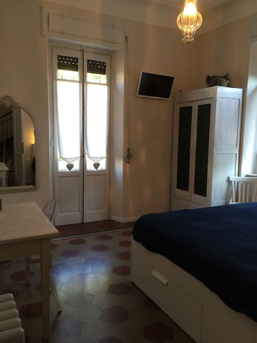 GHIRONDA, ROOM