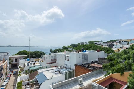 Stunning Getaway Penthouse @the❤of OSJ