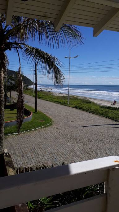 Casa pelicano fica de esquina