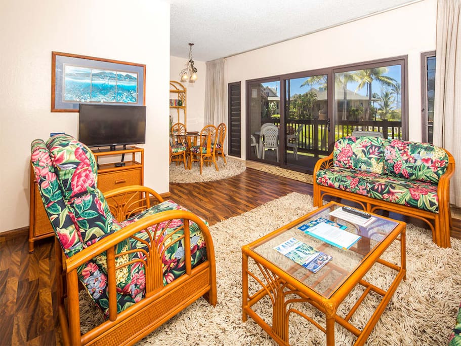 kaha-lani-1br-ocean-view-203-living-room-02.jpg