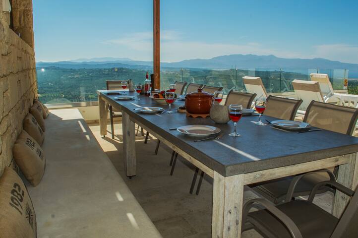 BBQ+Outdoor Kitchen*Taverna at 1km* Sea View*Wifi gallery image 4
