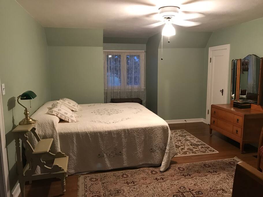 King bedroom