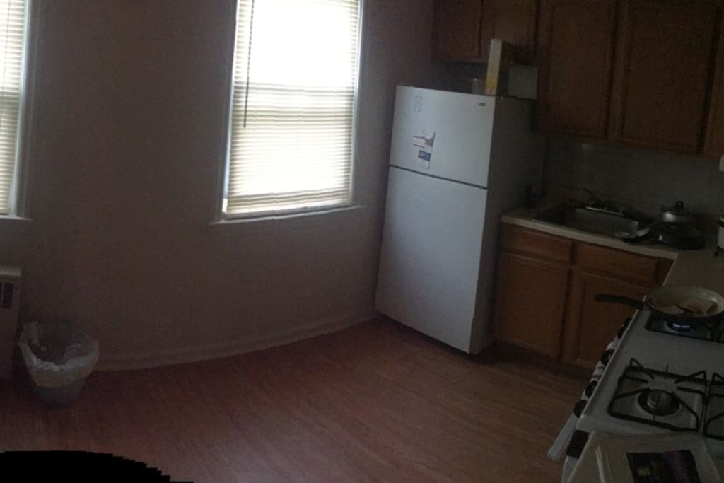 Kitchen: feel free use to use whatever you need!