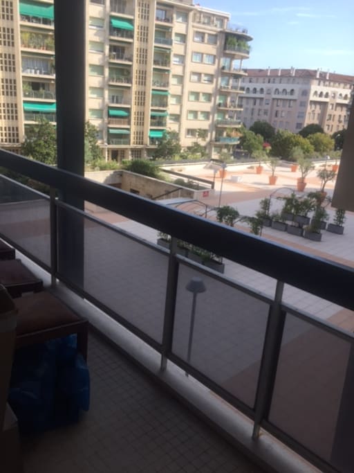 BALCON PRIVATIF VUE PRADO