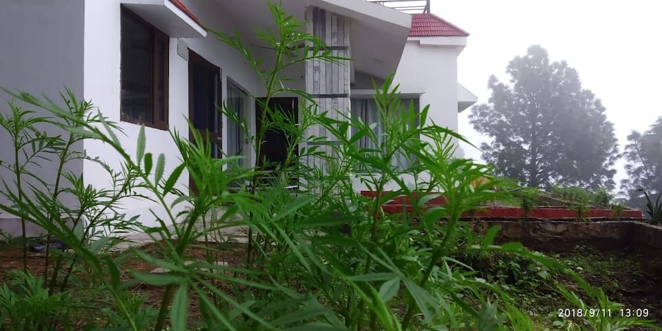 Gateway To Nestling Meadows