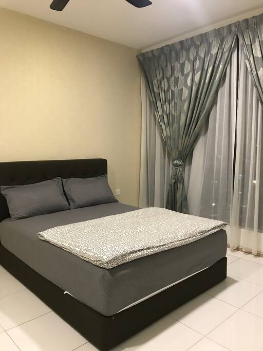 1st bedroom with 1 aircond