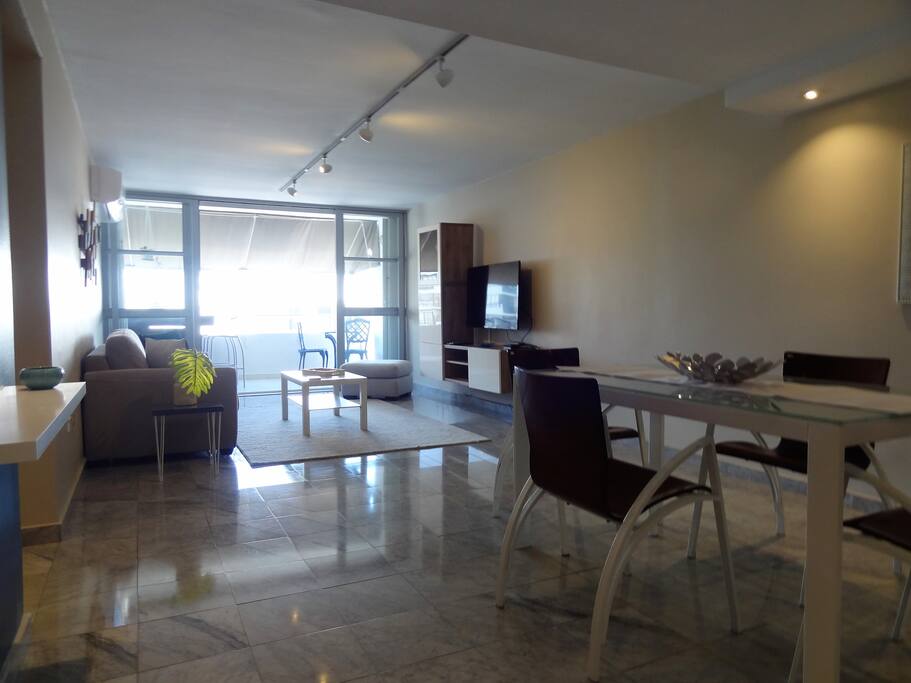 Dining Table S/4