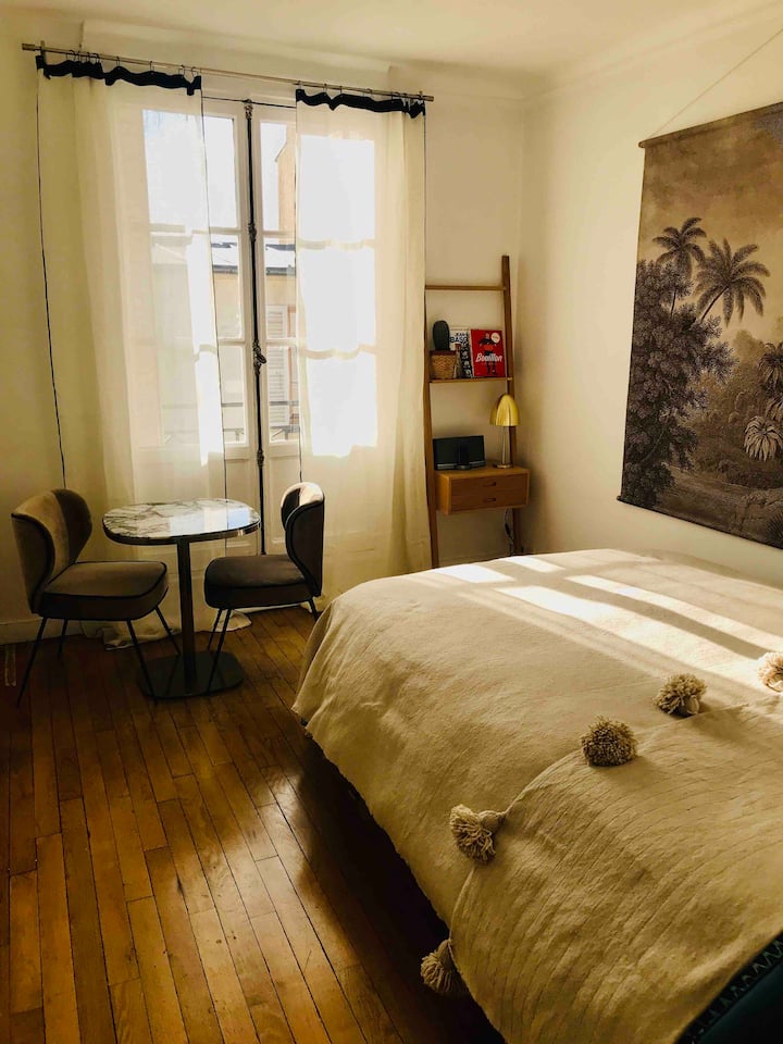 Charming studio near Place du Tertre Montmartre Apartments for Rent