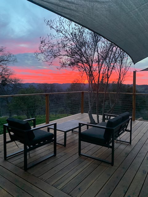 THE PEAKS @Mariposa:Amazing Views/Great Location!