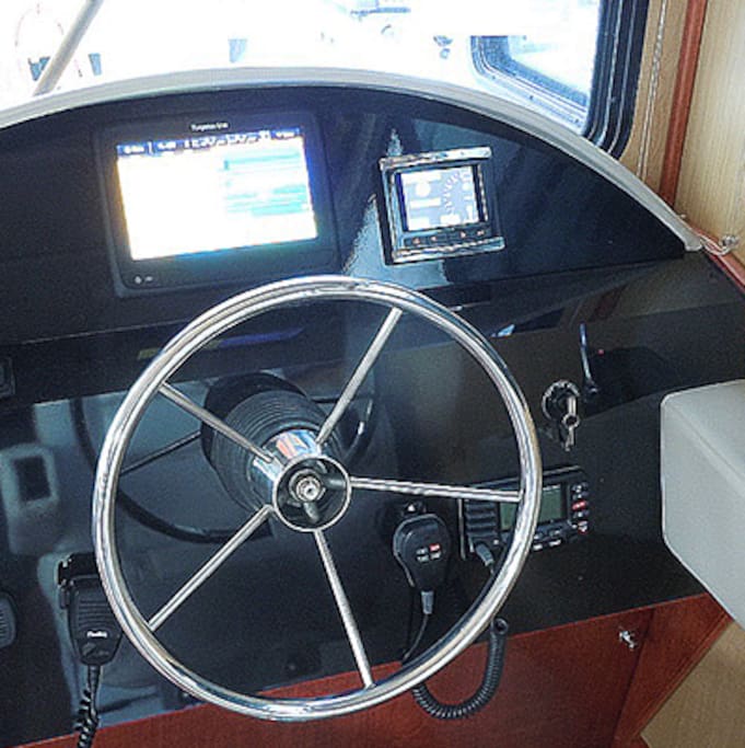 Helm the boat, no experience required