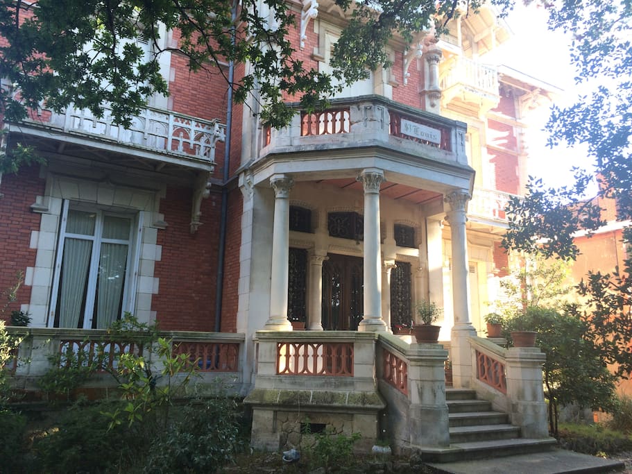 Façade de la Villa St Louis