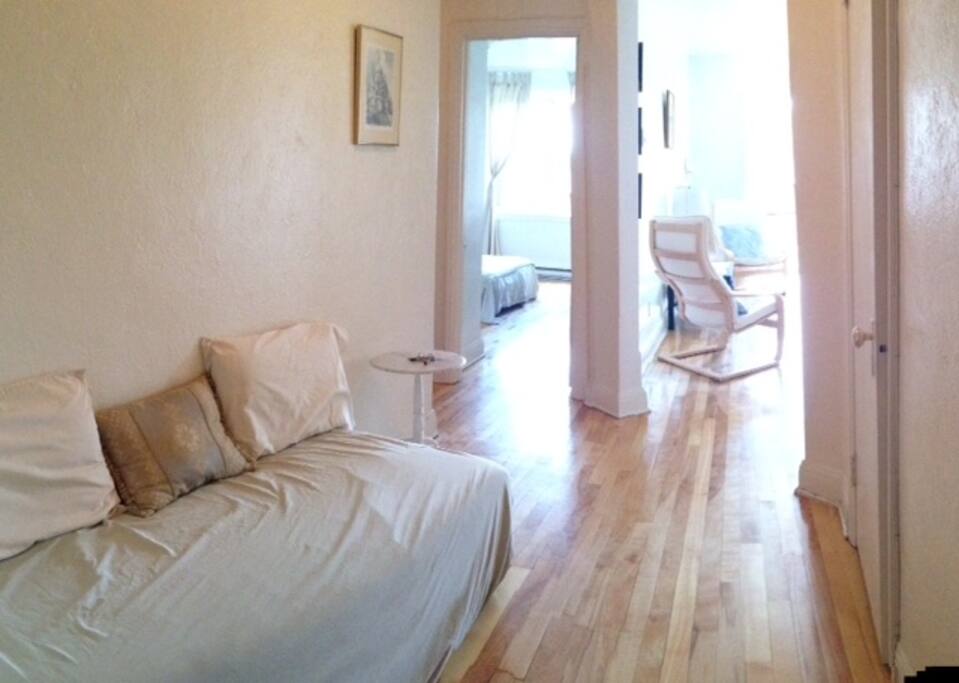 Then entry, giving access to the bedroom and the livingroom