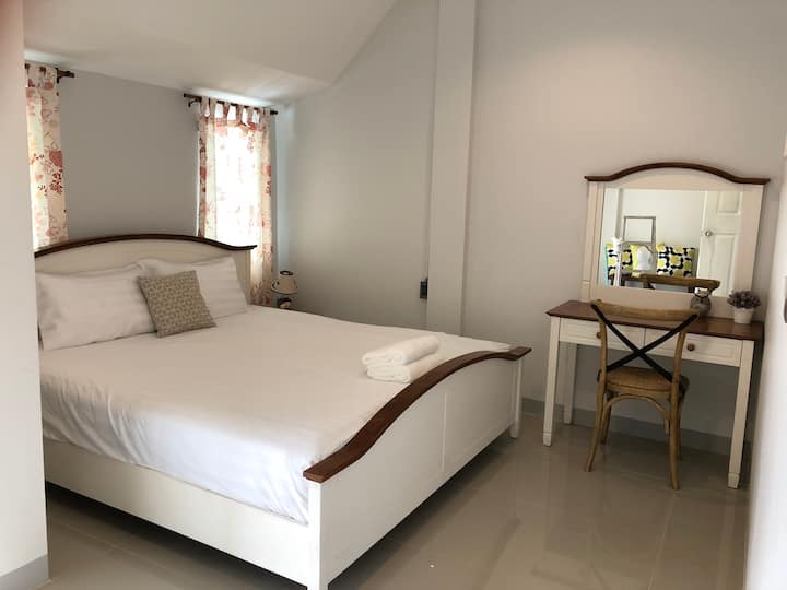 غرفة النوم 1 