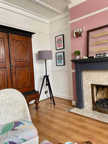 Family house with indoor swing Clapham/Brixton gallery image 3