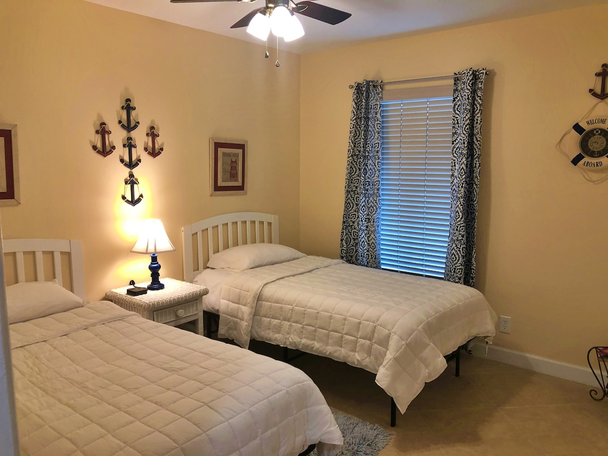 Twin palm (twin guest room)