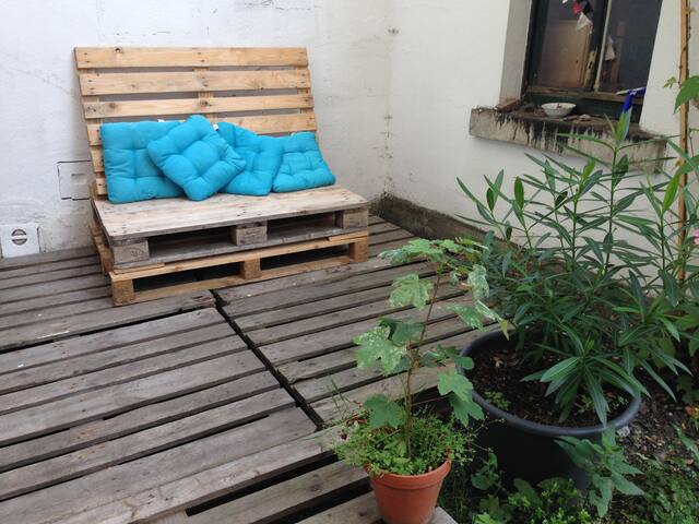 Sleepwell in Hof; near train station; central location