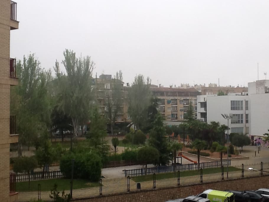 Parque frente a la casa