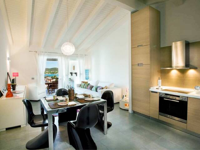 Airbnb Via Spargi Vacation Rentals Places To Stay