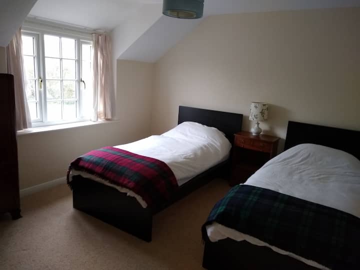 Spálňa s 2 jednolôžkami