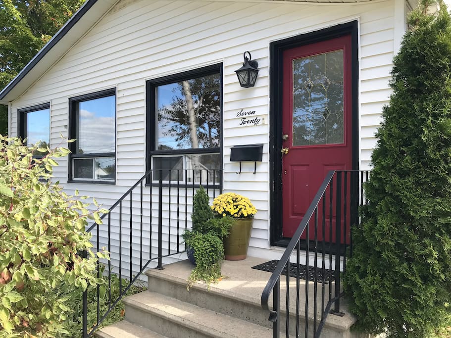 Keeping with common tradition of the 19th century, a red front door attracted travelers with a promise of hospitality and a good night's sleep.