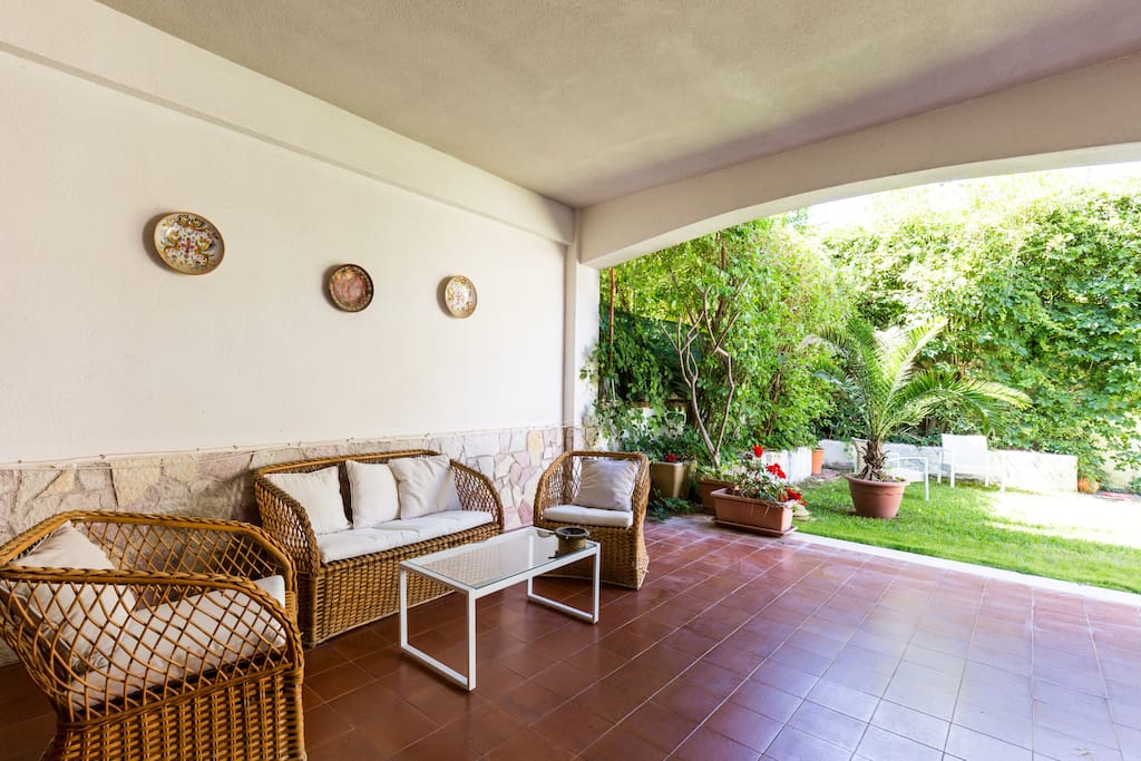 Outdoor sofa set