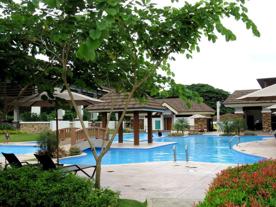 Bldg 5 Amenities located in front of the condo unit