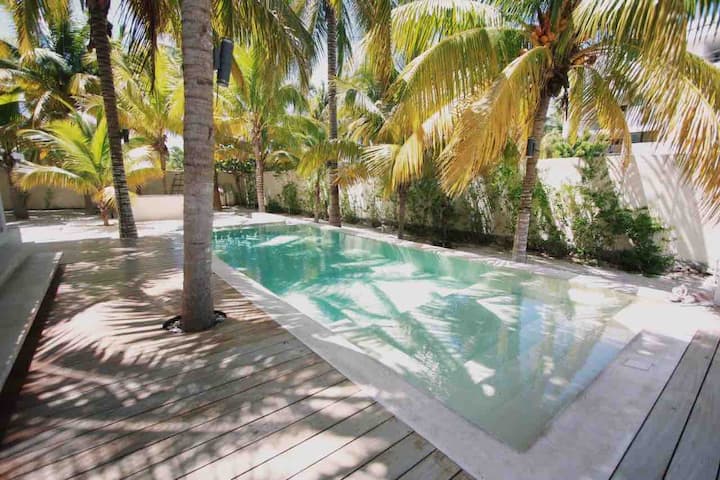 Beach House Romanitos