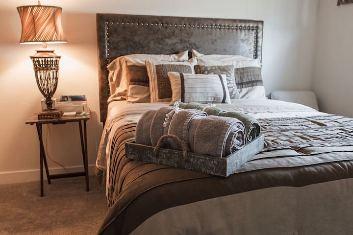 No cleaning fee - Free Parking - Petit Chateau