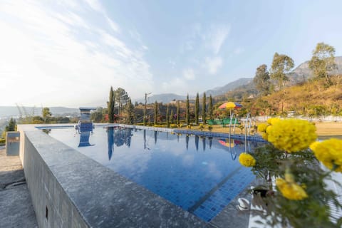 Cabin in the Hills (Rendezvous)