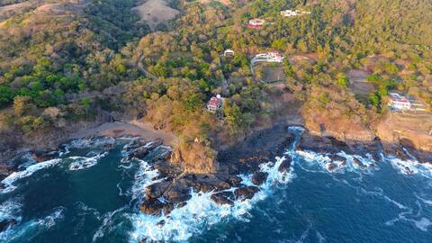 Nauti-luz: Oceanfront Eco-Luxury Villa with chef