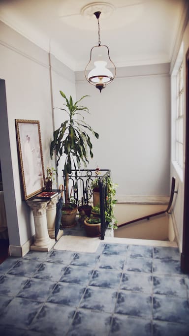 Grand entrance - Lobby