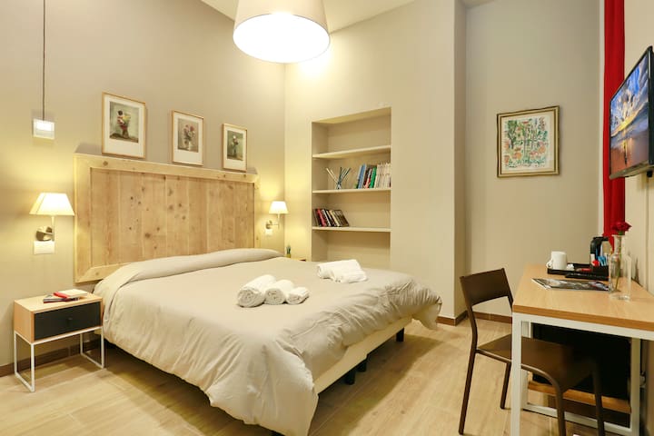 TORNABUONI BOUTIQUE GALLERY