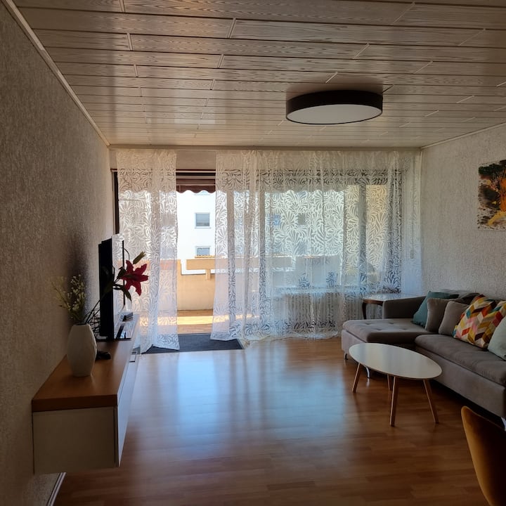 Ruhige, Großzügige Wohnung Mit Komfort - Viernheim