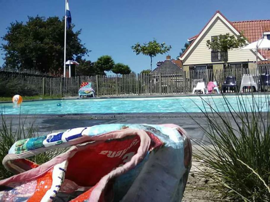 Zwembad op de camping
