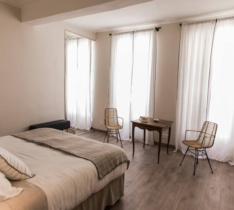 Guest room