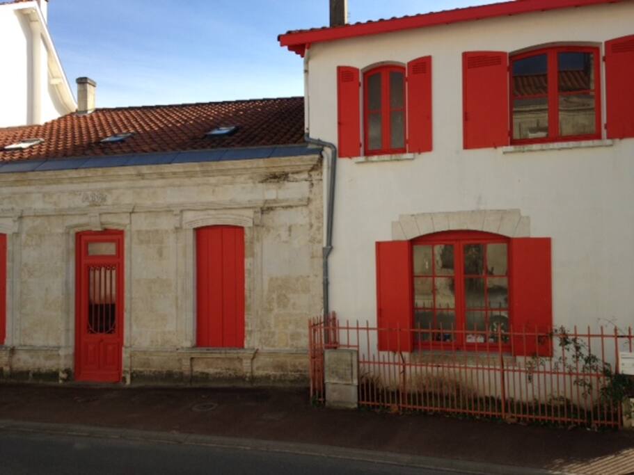 La façade côté rue