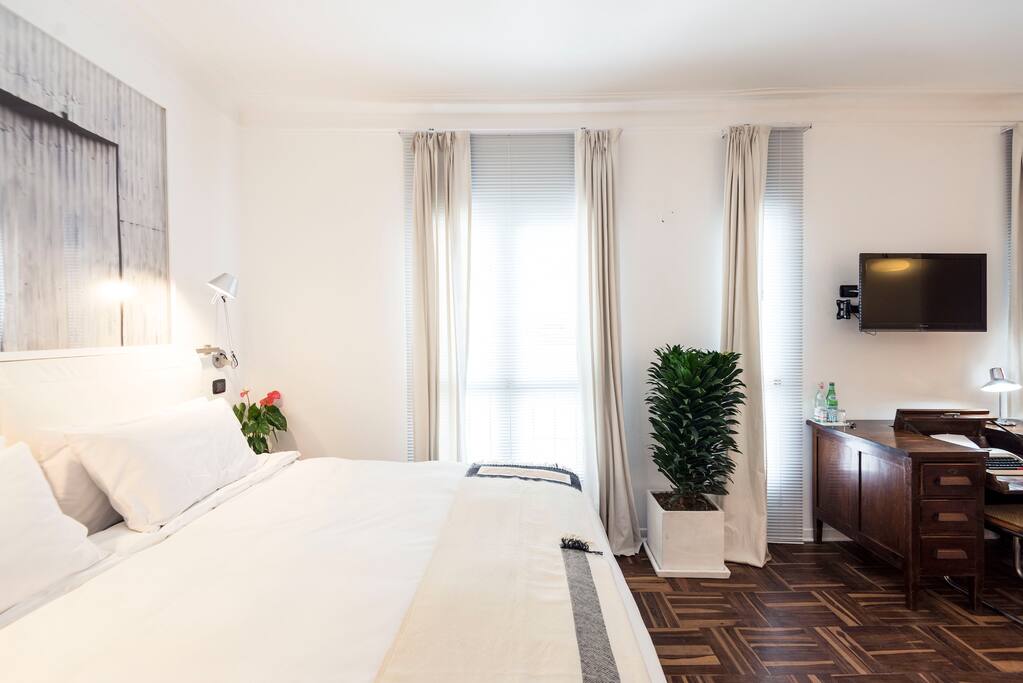King or Twin with Patio View Room 4