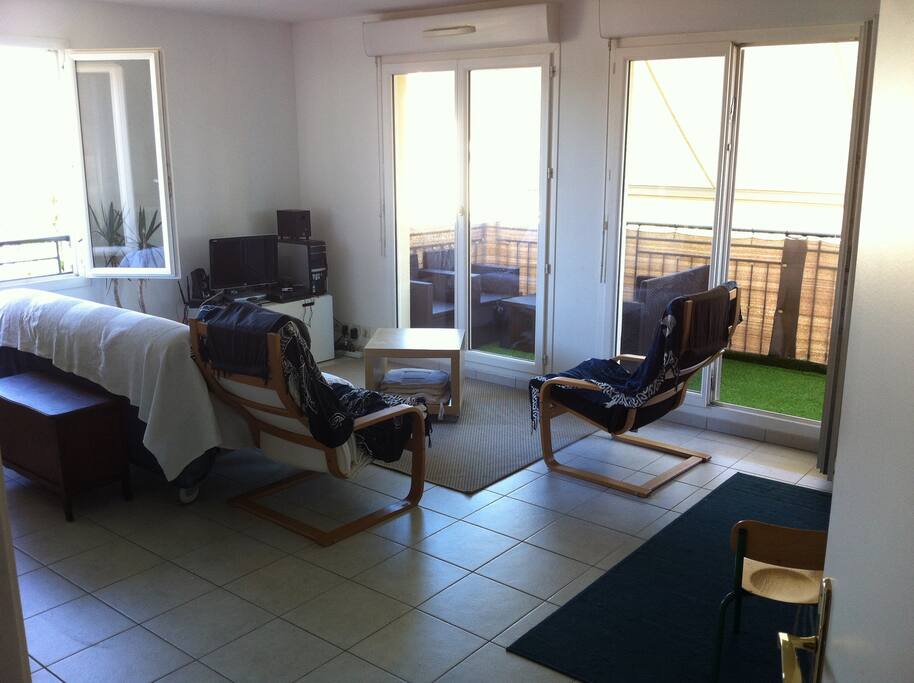Séjour et balcon