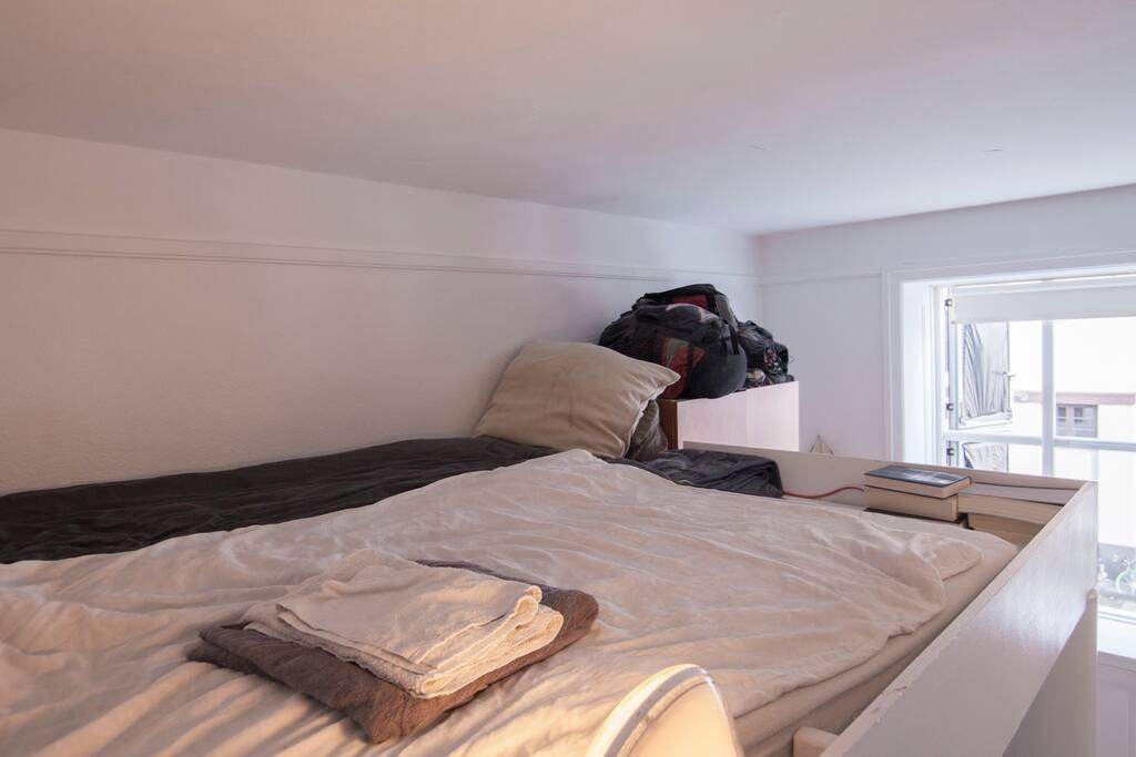 A big room with a loft bed. Cosy place to sleep and hang out in.