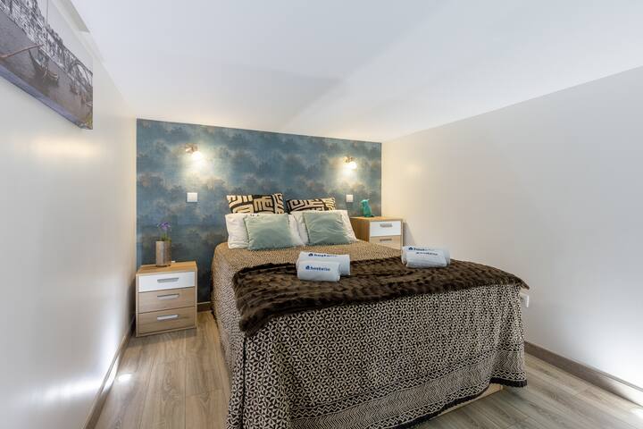 Deluxe Spacious Flats w/Mezzanine by HostWise gallery image 2