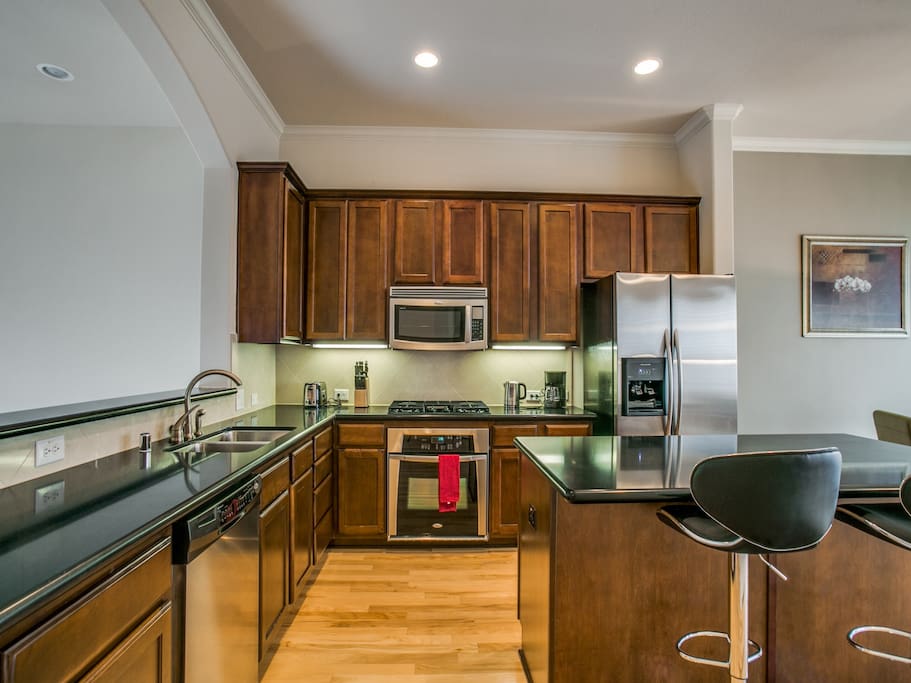 Fully equipped kitchen with all stainless steel appliances!