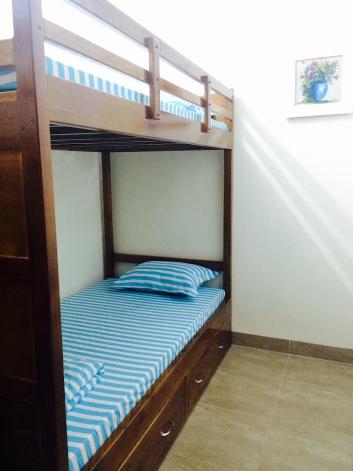Bedroom w/ bunk bed