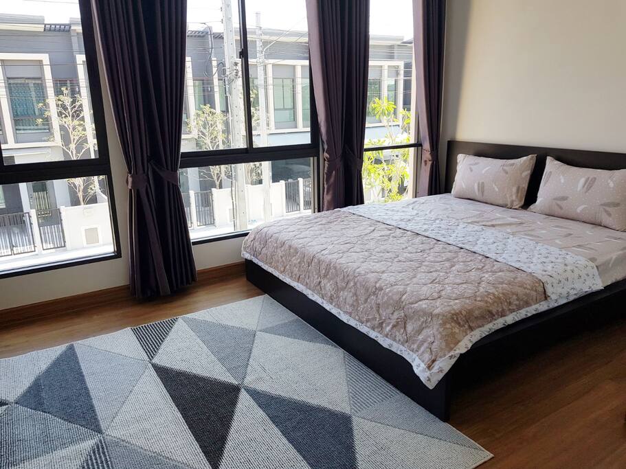 Bedroom#1 : Master Bedroom with King Size