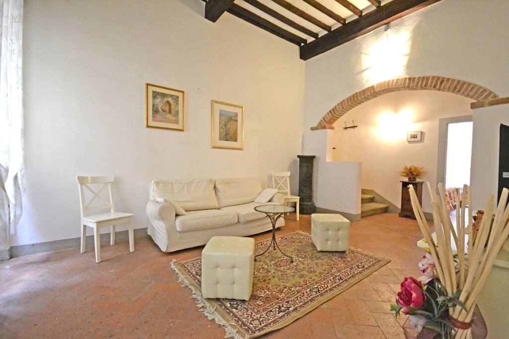Common Room, Living Room, Main Entrance, Room Detail