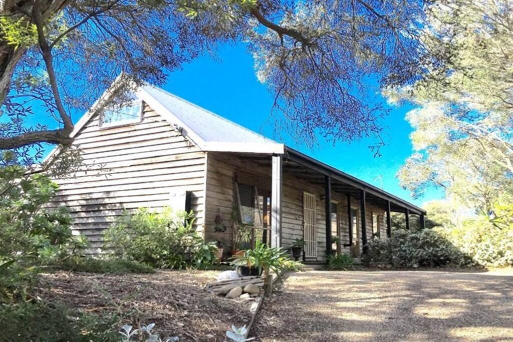 Our pretty cottage with parking