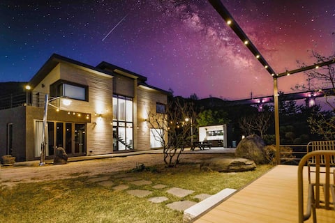 Hiliya_One team perfect private house/fireplace/outdoor fire pit/barbecue/karaoke/patio