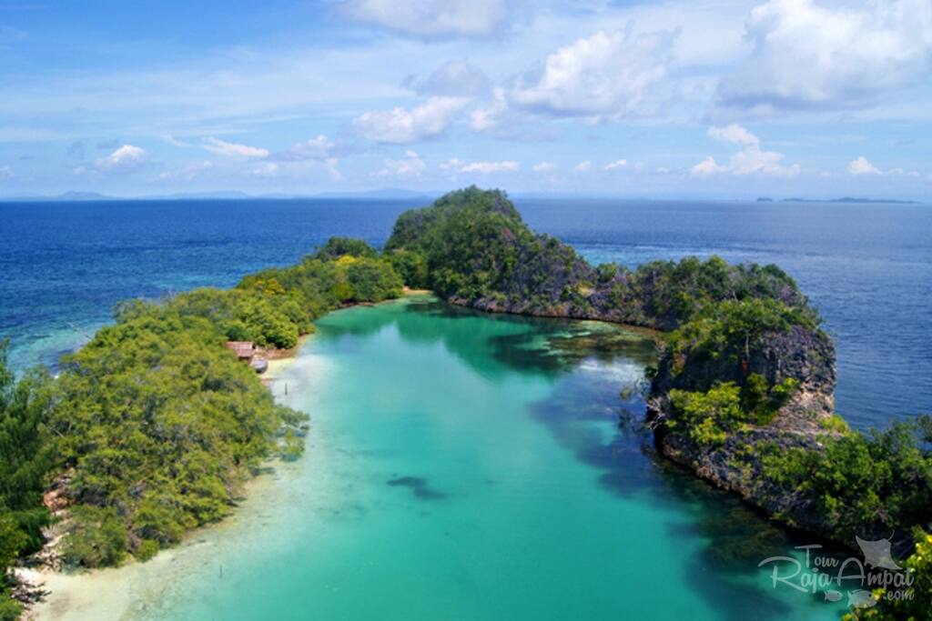 Private Island with Lagoon
